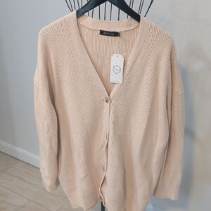 Nwt Women's oversized Beige Cardigan Sweater